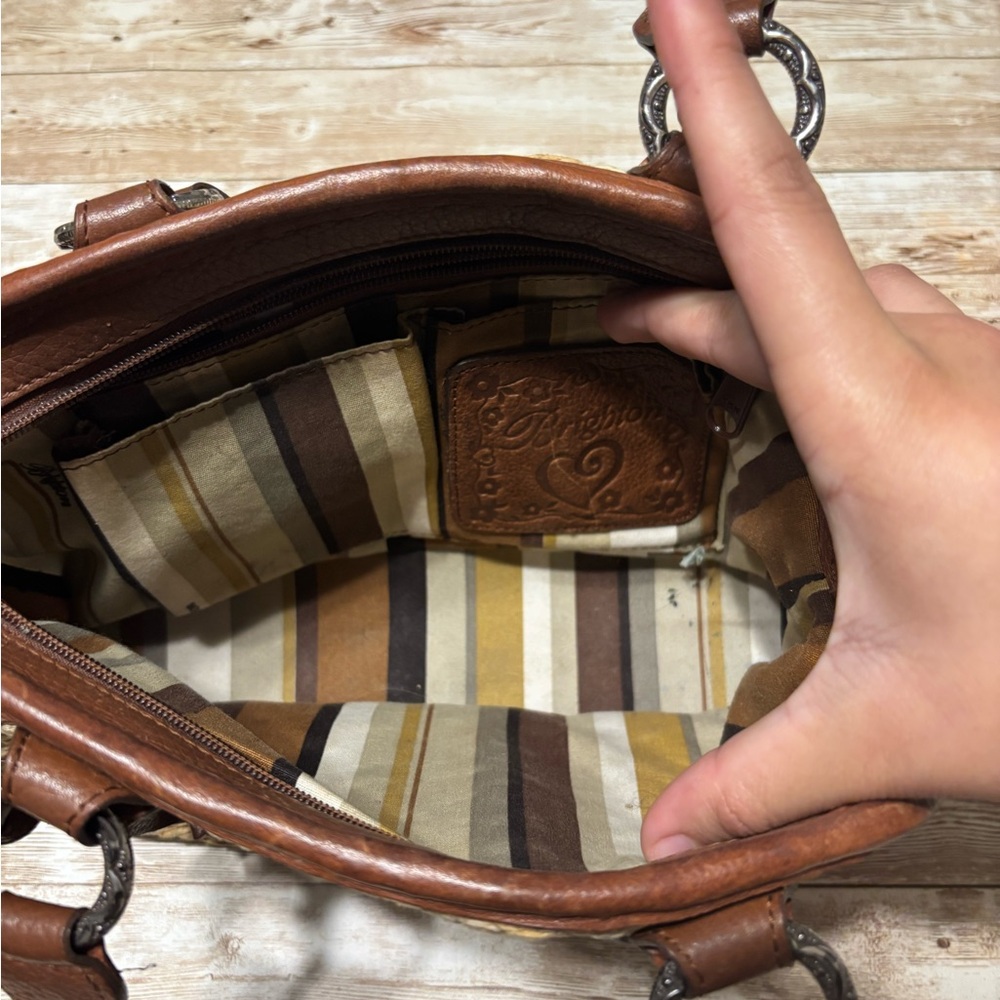 Brighton Stylish Tan and Brown Woven Handbag - Picture 5 of 12